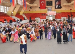 Adana'da Halk Oyunları il birinciliği