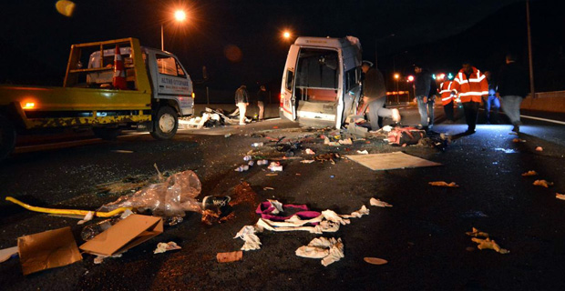 Osmaniye'de Düğün Dönüşü Trafik Kazası: 7 Ölü, 10 Yaralı
