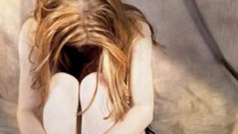 15 Yaşındaki Kıza Uyuşturucu Hap Verip Tecavüz Ettikleri İddiasıyla Tutuklandılar