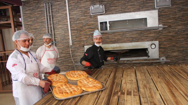 Kozan'da İkinci Halk Ekmek Fırını Açıldı