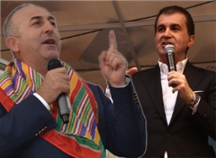İki bakan muhalefete Adana'dan yüklendi