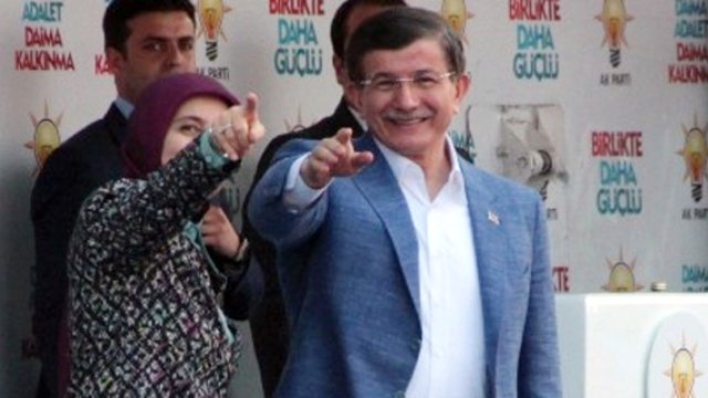 Başbakan Davutoğlu'na 