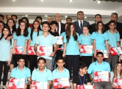 Adana'da 21 Bin 812 öğreniye tablet