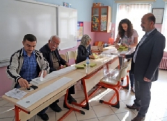  Türkiye genelinde oy verme işlemi başladı