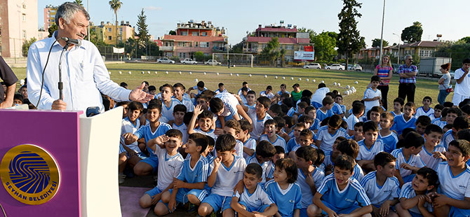 Seyhan Belediyesi Emek Yaz spor okulu açıldı