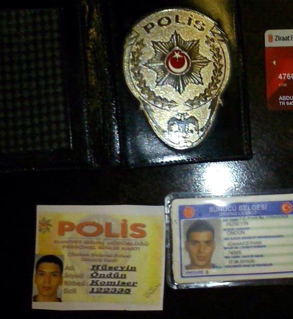 Adana'da Komiser Dayısının Kokartıyla Polisliğe Soyundu 