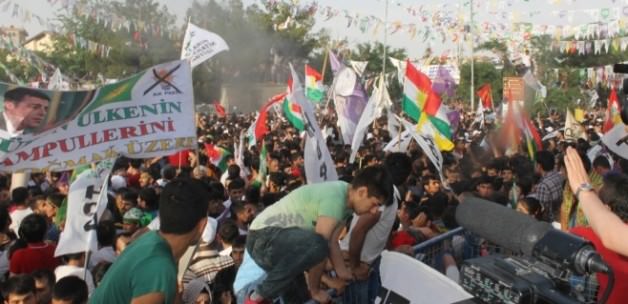 'Diyarbakır'da HDP mitingine bombayı PKK koydu'