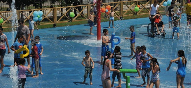 Çukurova'da su oyun parkı açıldı