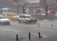 Yağmur Adana'yı fena vurdu