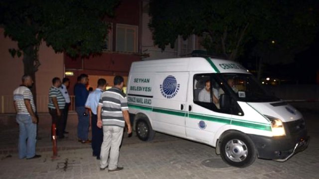 Adana'da Polis Otosuna Silahlı Saldırı:1 Şehit,1 Yaralı