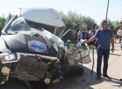 Kozan'da feci kaza: 3 yaralı