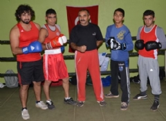 Kozanlı boksörler Sivas'a gitti