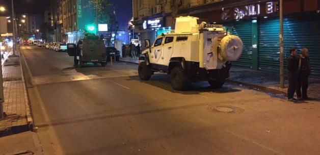 Diyarbakır'da çatışma: 1'i ağır 3 yaralı polis var