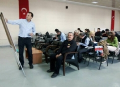 Adana'da badminton hakem kursu
