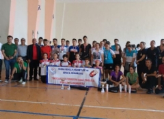 Külüplerarası Badminton şampiyonası
