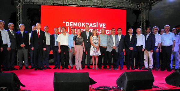  MHP'li Belediye Başkanı Sözlü, Demokrasi Nöbetinde