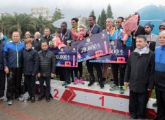  'Adana Maratonu'nu Afrikalılar kazandı