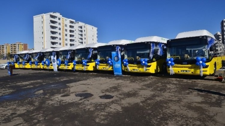 Diyarbakır'a yeni belediye otobüsleri alındı