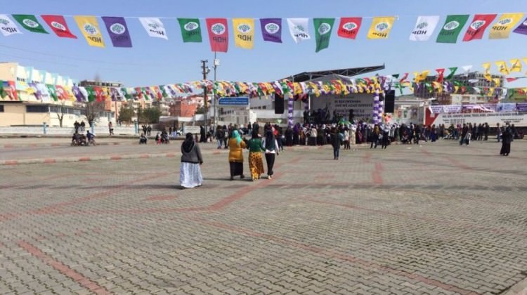 HDP'ye büyük şok! Meydan boş kaldı