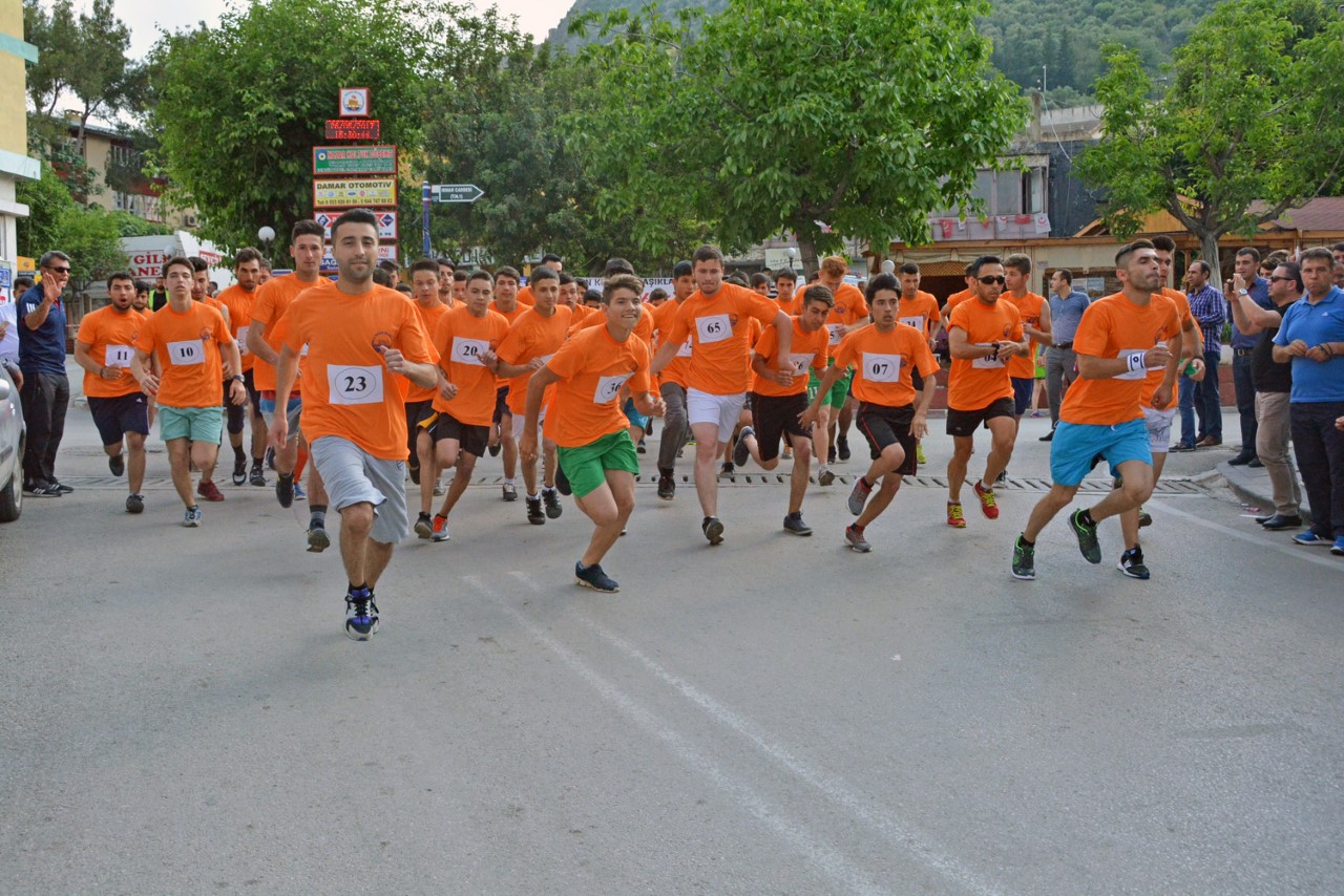 2 Haziran Kurtuluş Haftası Etkinlikleri Halk Koşusu İle Başladı