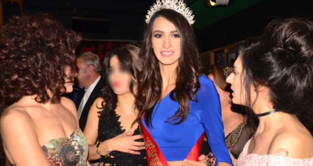 Güzellik Kraliçesi Şantaj Çetesine Üye Olmaktan Tutuklandı