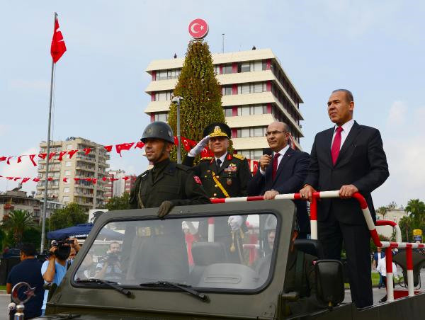 Adana'da Zafer Bayramı Kutlandı