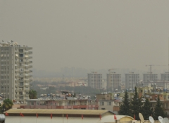 Adana'yı toz bulutu sardı