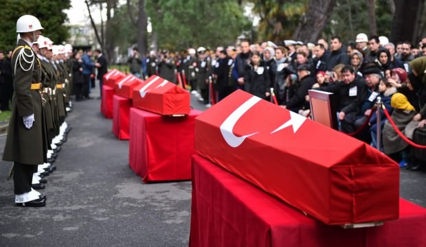 Türkiye kahramanlarını son yolculuğuna uğurladı!
