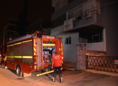 Adanada apartmanda yangın