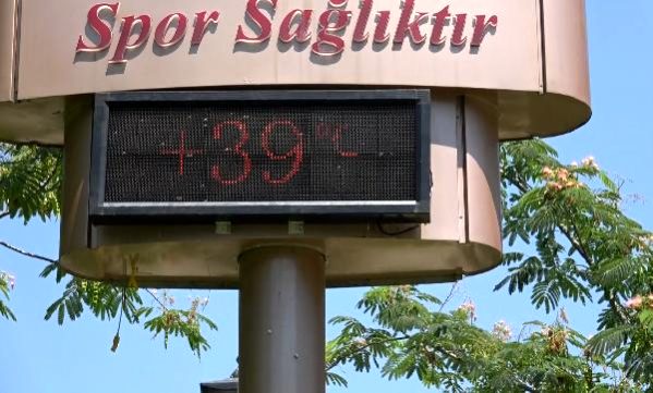 Adana'da termometreler 39 dereceyi gösterdi