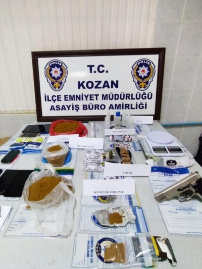 Kozan'da 9 uyuşturucu satan şüpheli yakalandı
