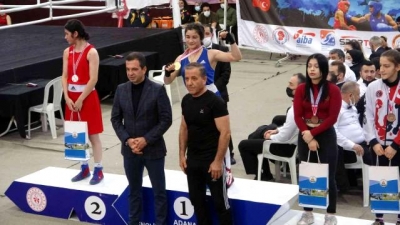 Türkiye Gençler Boks Şampiyonası Kozan'da Yapıldı