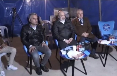 Cezalı olduğu için stada giremeyen Murat Sancak Cezalı olduğu için stada giremeyen Murat Sancak