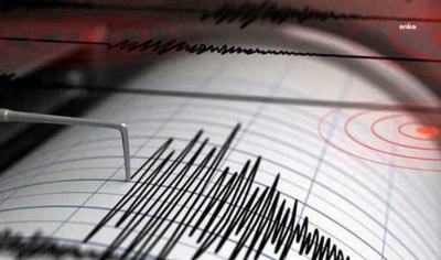 Yüreğir'de Saat 22.35'te 4.0 Büyüklüğünde Deprem Oldu
