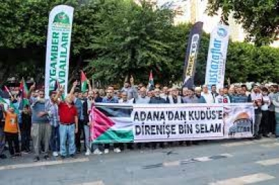 Adana'da Filistin'e Destek Yürüyüşü